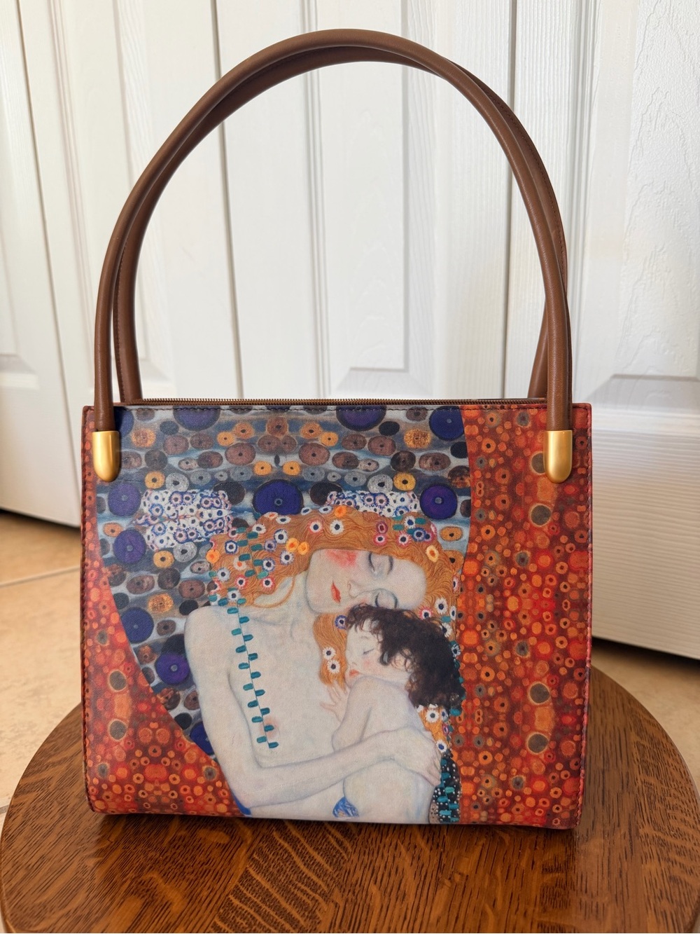 Jeon Los Angeles Gustav Klimt Art-Print Brown Tote Bag with Mother & Child Motif